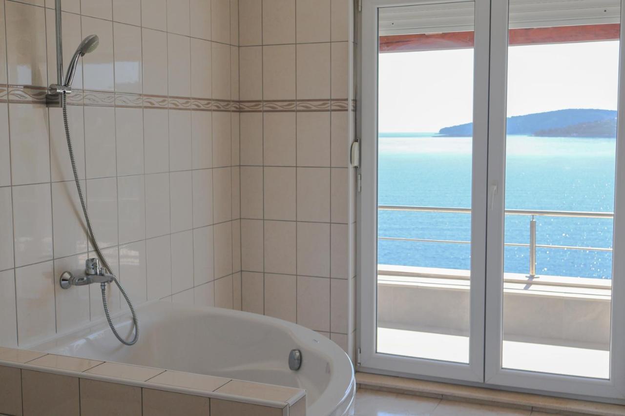 Apartman Klara Lumbarda Kültér fotó