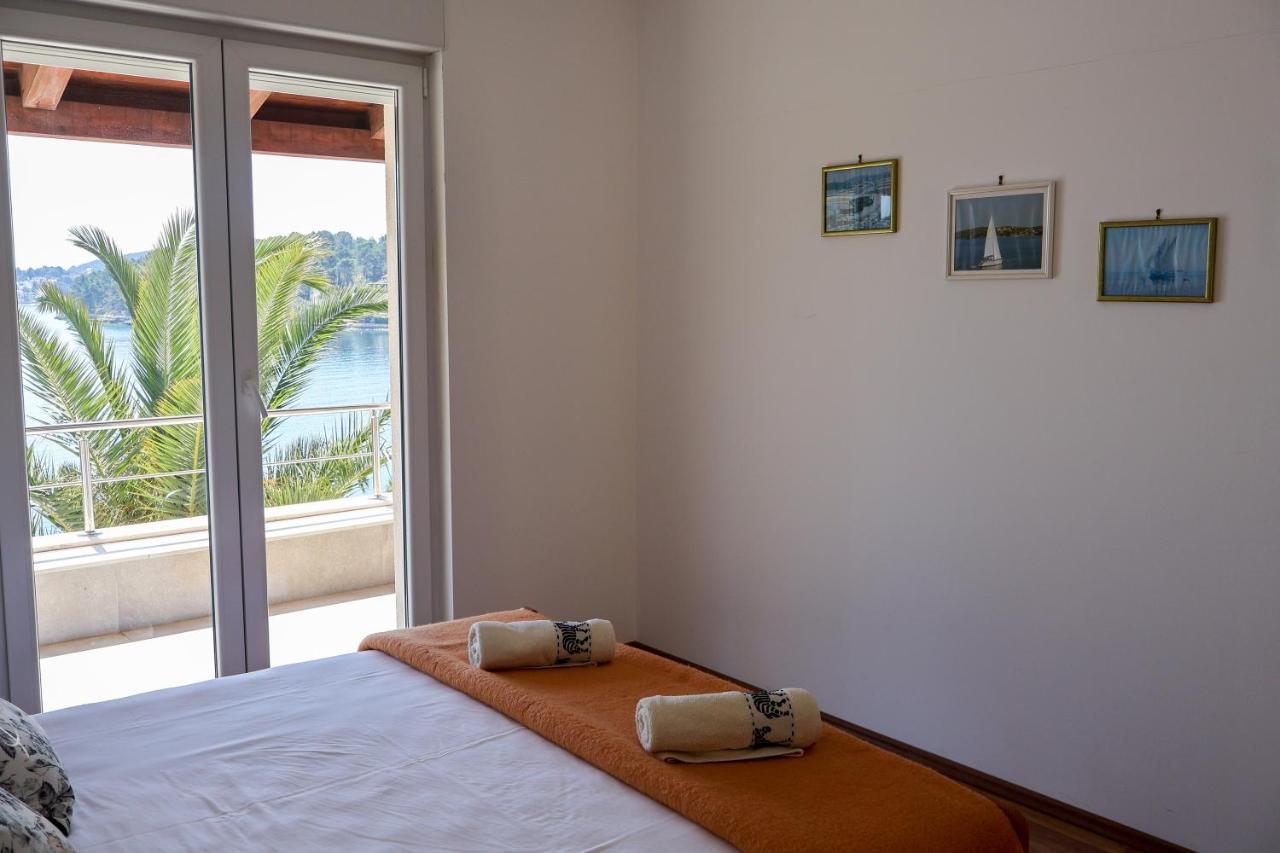 Apartman Klara Lumbarda Kültér fotó