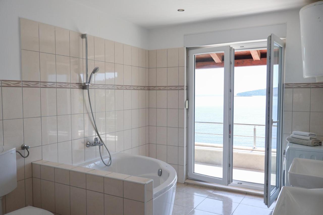 Apartman Klara Lumbarda Kültér fotó