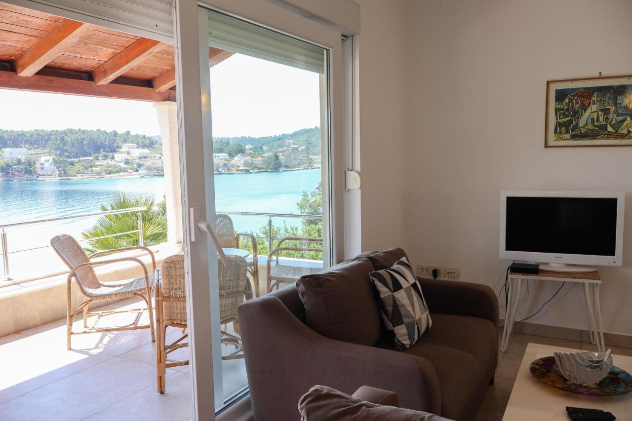Apartman Klara Lumbarda Kültér fotó