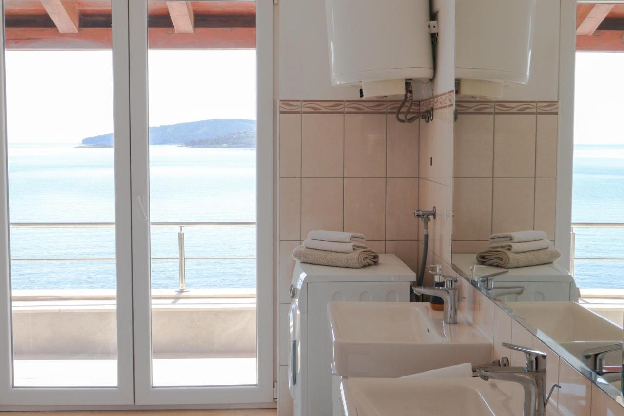 Apartman Klara Lumbarda Kültér fotó